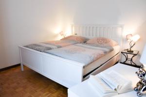 FLAT 33 - Pool, Park, Tennis