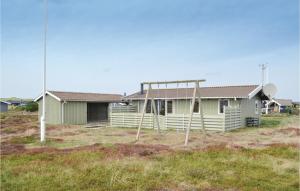 2 Bedroom Cozy Home In Hvide Sande