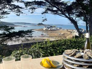 Maisons de vacances Premium holiday home in top location with sea view, Plougasnou : photos des chambres