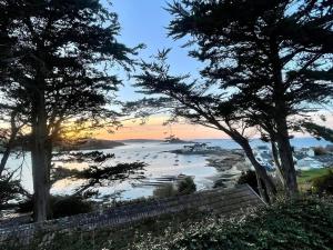 Maisons de vacances Holiday Home in Terenez with Sea Views : photos des chambres