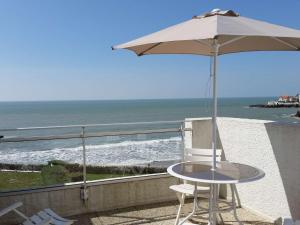 Appartement 4 personnes proche centre ville de Royan avec terrasse et parking privé - FR-1-494-88