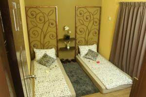 1 MINUTES TO TOWER SENTRAL INTAN HOMESTAY 6 ROOMS