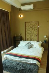 1 MINUTES TO TOWER SENTRAL INTAN HOMESTAY 6 ROOMS