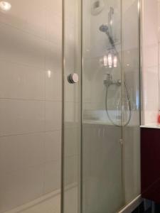 Appartements T3 - 62m2 - parking prive - metro : Appartement 2 Chambres