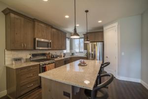 3 bedroom 3,5 bathroom Kanton 12 on the #1 Fairway at Homestead