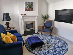 The Shoemaker's Cottage - Penna