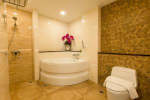 Crystal Palace Luxury Hotel Pattaya