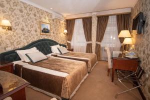 Superior Twin Room room in Swiss Hotel