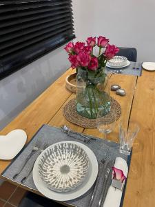 16 St Martins near to Steep Hill