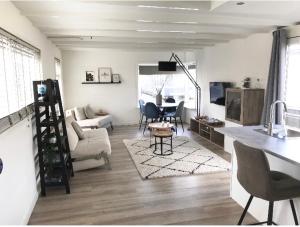 Quiet Waterloft near Amsterdam and Schiphol WS17