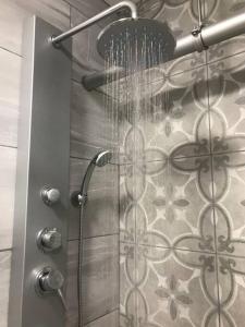 Modern Apartment in Latitude52 Dockyard & parking