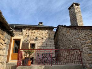 Maisons de vacances Gite Belle vue 3 Etoiles avec terrasse privee au Manoir Du Charme Gorge Du Tarn : photos des chambres