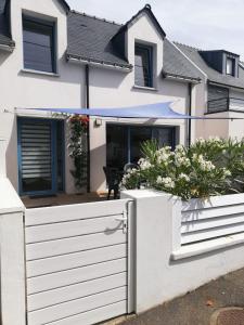 Maison Vue Mer rue de Penerf à 100 M de la Grande Plage, WIFI