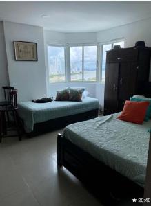 Apartamento torres del lago 1102