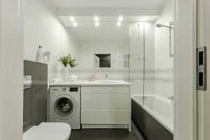 Studio Wola Apartament Marcina Kasprzaka - szybkie WI-FI, Smart TV