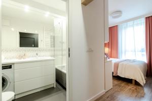 Studio Wola Apartament Marcina Kasprzaka - szybkie WI-FI, Smart TV