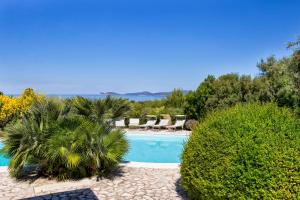 Villa Malaya con 2 piscine per 18 persone img35