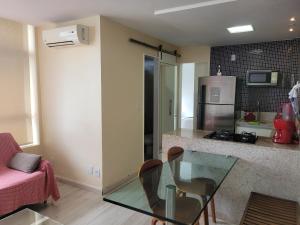 Apartamento com vista p Mar, e Piscina na Cobertura do Prédio