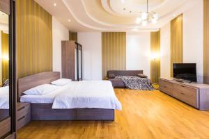 Куліша 15, апартаменти в центрі,ТЦ Форум,оперний