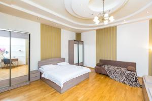 Куліша 15, апартаменти в центрі,ТЦ Форум,оперний