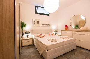 Villa Malaya con 2 piscine per 18 persone img61