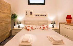 Villa Malaya con 2 piscine per 18 persone img75