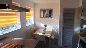 Stunning 3 bed House sleeps 5-6, WiFi, OFF Street Parking in Nottingham close to M1