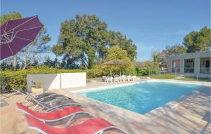 Maisons de vacances Nice home in Aubais with 6 Bedrooms, WiFi and Outdoor swimming pool : photos des chambres