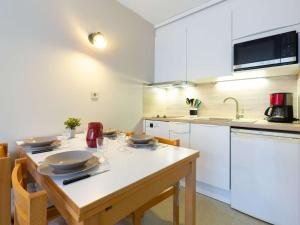 Appartements Charmant appartement lumineux avec balcon, pres des commerces et du telecabine a Saint-Lary-Soulan - FR-1-296-458 : photos des chambres