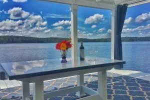 Million Dollar Views: Lakefront, Dock, Kayaks+More - Decherd