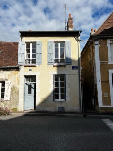 Maisons de vacances La persienne Bleue - Coeur historique de Mortagne au Perche : photos des chambres