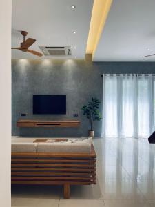 The Groove House Private Pool & BBQ by Linese Homestay
