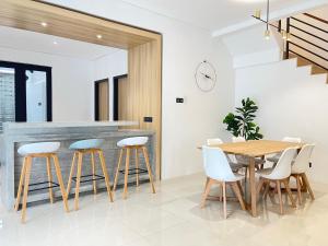 The Groove House Private Pool & BBQ by Linese Homestay