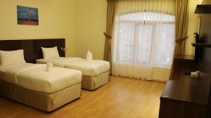 Weekdays Hotel