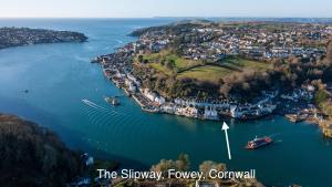 The Slipway Fowey Harbour Parking 1 Min & Garden