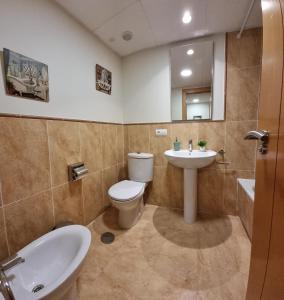 Homes of Spain, Apartamentos Paraiso de Vera Playa, Ed Tahiti bajo F a pie de la playa, vistas piscina