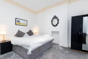 Elegant 3Bedroom Apartment in the Heart of Chelsea