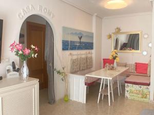 Spanish Connection - Las Góndolas