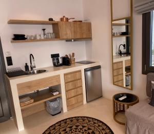 Sofi Mar - Plomari - The place to be