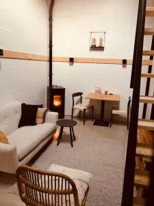 Tiny Seven - 奥特罗