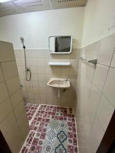 Ratanawong Place 444