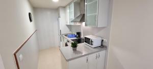 Homes of Spain, Apartamentos Paraiso de Vera Playa, Ed Tahiti, bajo G a pie de la playa, vistas piscina