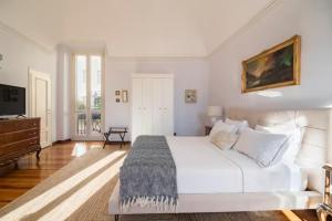 Large, luxurious family apartment in Biellas historic center