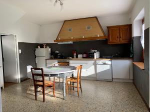 Maisons de vacances Gite a la campagne 6-8 personnes : photos des chambres