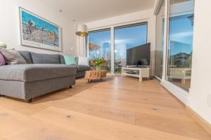 Helle Wohnung mit Bergblick & eigener Terrasse