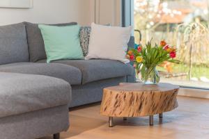 Helle Wohnung mit Bergblick & eigener Terrasse
