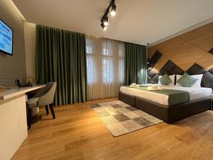 Superior Double or Twin Room room in Capital Hotel Garni