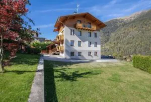 Appartamenti Penasa Renato - Commezzadura