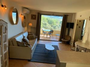 Appartements appartement cosy avec climatisation reversible GOLF DE SAUMANE : photos des chambres