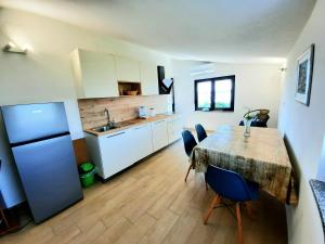 Holiday Erna - Apartments Cherry & Blue